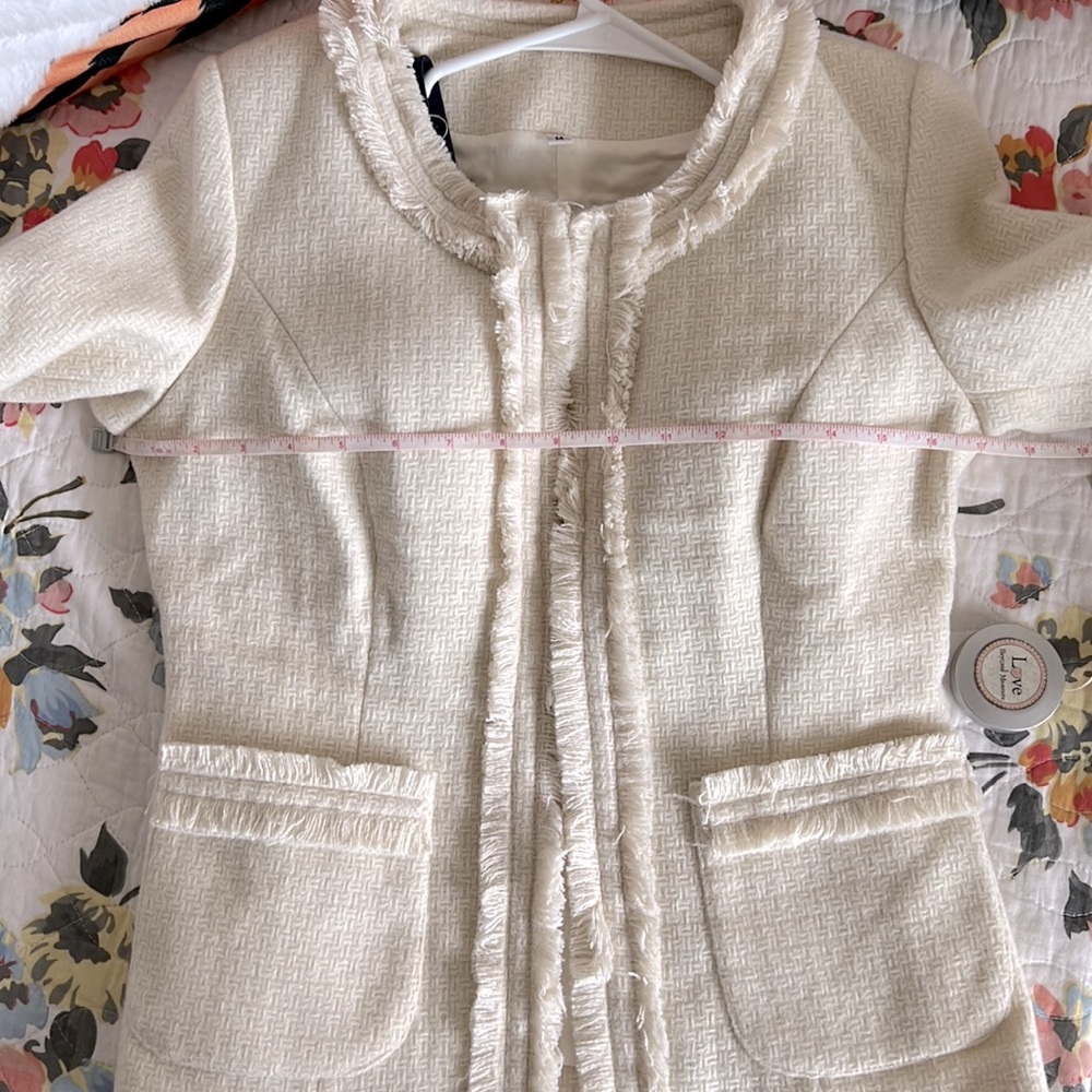 Ivory Jacket - Picture 5 of 6